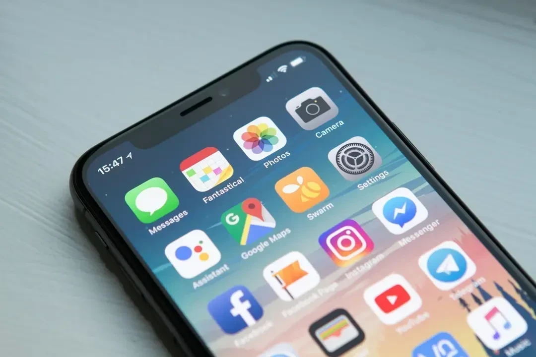 IPTV en iPhone y iPad — configuración estable en España iPhone y apps — IPTV España en iOS